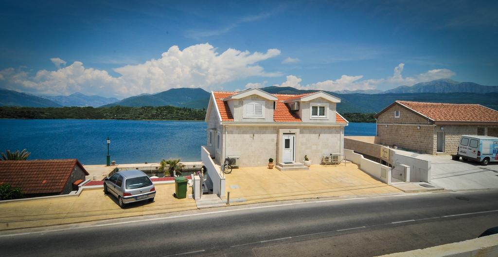 Apartments Zukovac Tivat Exterior photo